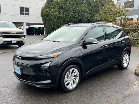 Used 2022 Chevrolet Bolt EUV LT image 3
