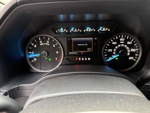 Used 2019 Ford F150 XLT w/ Equipment Group 302A Luxury AWD/4WD image 18