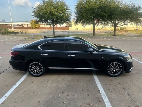 Used 2016 Lexus LS 460 RWD image 7