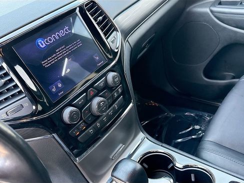 Used 2020 Jeep Grand Cherokee Limited image 27