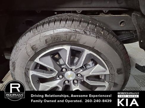 Used 2024 Chevrolet Silverado 1500 LT image 11