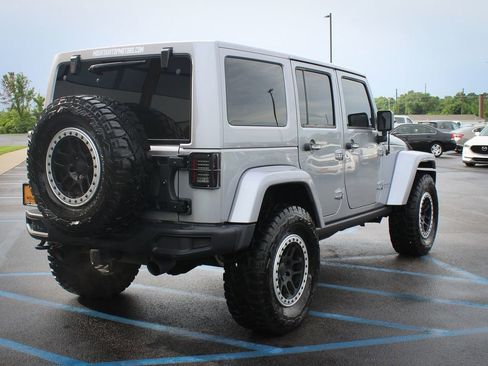 Used 2017 Jeep Wrangler Unlimited Rubicon AWD/4WD image 26