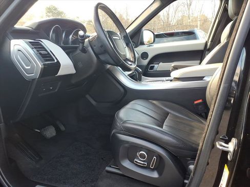 Used 2016 Land Rover Range Rover Sport HSE image 21