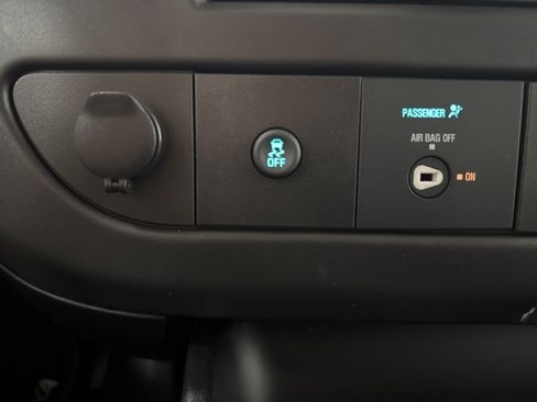 New 2025 Chevrolet Express 3500 Work Van w/ Power Convenience Package image 17