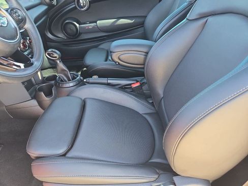 Used 2017 MINI Cooper Convertible image 15