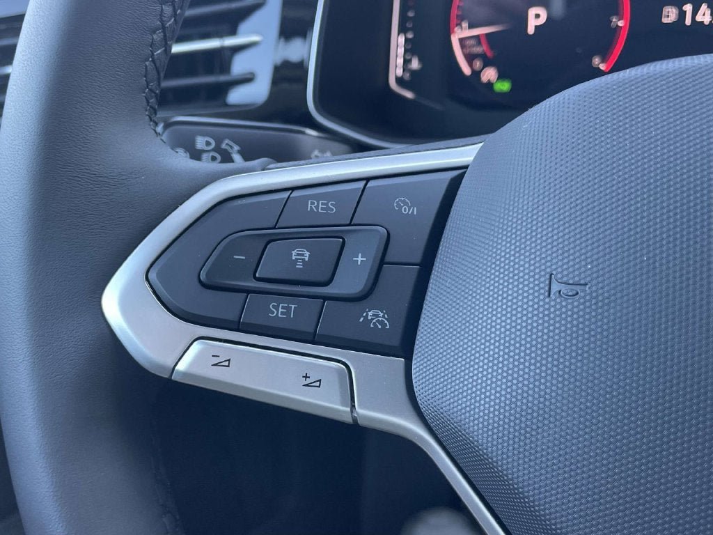 New 2027 Volkswagen Jetta SEL FWD image 25