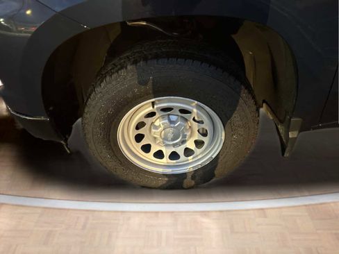 Used 2023 Chevrolet Silverado 1500 W/T w/ WT Value Package image 34