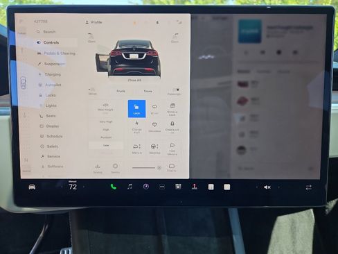 Used 2024 Tesla Model X AWD/4WD image 9
