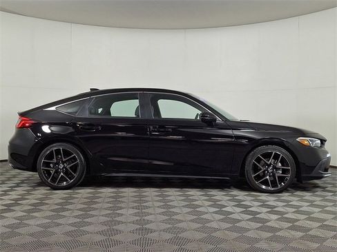 Used 2024 Honda Civic Sport Touring image 10