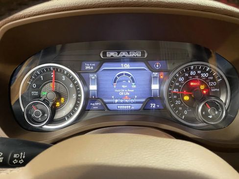 Used 2019 RAM 1500 Laramie image 13