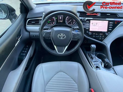Used 2018 Toyota Camry SE w/ Audio Package FWD image 5