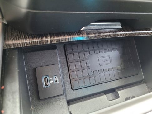 Used 2020 Ford F350 Lariat w/ Lariat Ultimate Package image 21