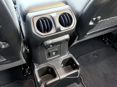 Used 2026 Jeep Wrangler Unlimited Rubicon image 69