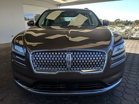 Certified 2022 Lincoln Nautilus Reserve w/ Luxury Package image 2