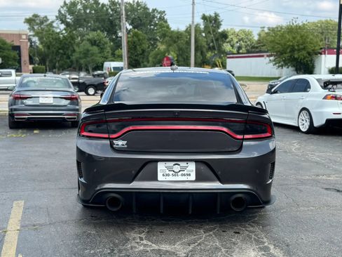 Used 2019 Dodge Charger Scat Pack w/ Dynamics Package RWD image 7