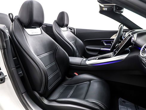 New 2025 Mercedes-Benz SL 63 AMG S e Performance 4MATIC image 8