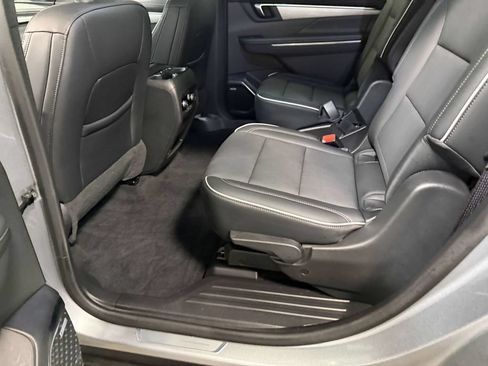 Used 2026 Buick Enclave Preferred AWD/4WD image 47