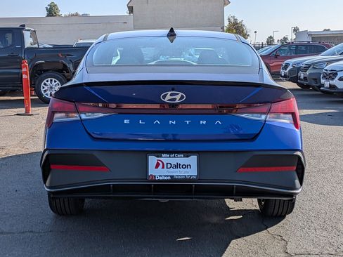 New 2026 Hyundai Elantra Sport image 3