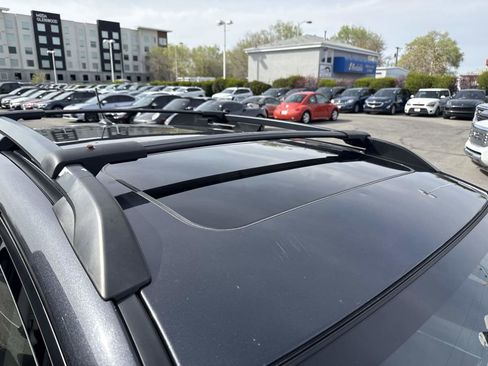 Used 2017 Subaru Crosstrek 2.0i Premium w/ Moonroof Package image 22