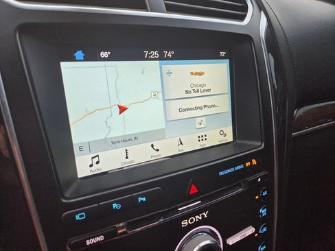Used 2018 Ford Explorer Platinum AWD/4WD image 15