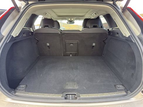 Certified 2025 Volvo XC60 B5 Plus image 12