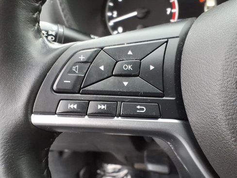 Used 2022 Nissan Sentra SV image 18