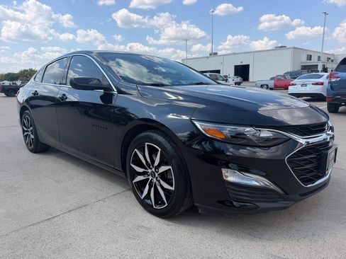 Used 2023 Chevrolet Malibu RS w/ LPO, Floor Liner Package FWD image 2