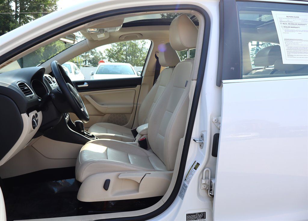Used 2012 Volkswagen Jetta TDI FWD image 12
