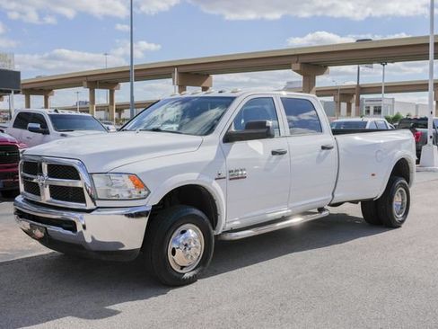 Used 2014 RAM 3500 Tradesman w/ Chrome Appearance Group AWD/4WD image 19