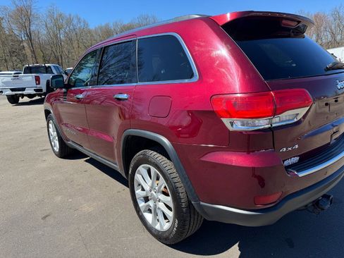 Used 2017 Jeep Grand Cherokee Limited AWD/4WD image 10