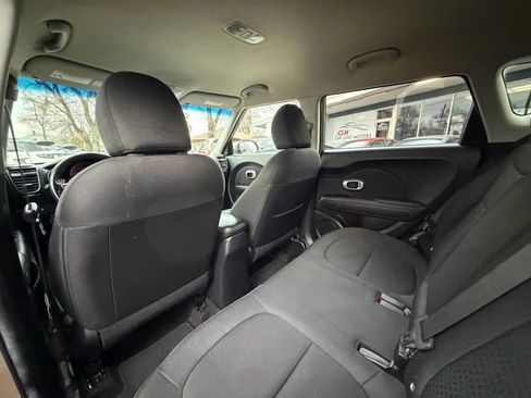 Used 2015 Kia Soul + image 26