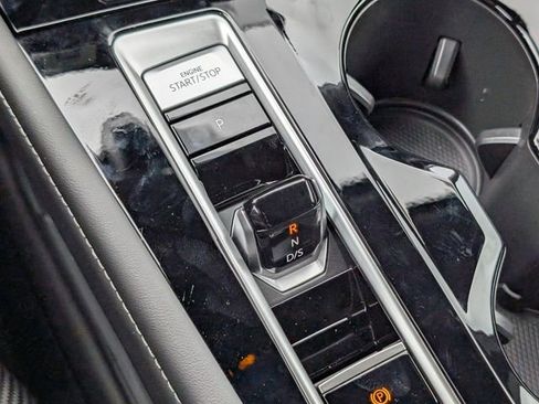 New 2026 Volkswagen Atlas Cross Sport SE AWD/4WD image 18