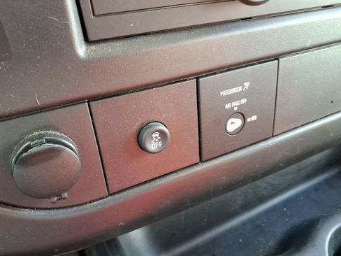 Used 2024 GMC Savana 2500 w/ Driver Convenience Package RWD image 21