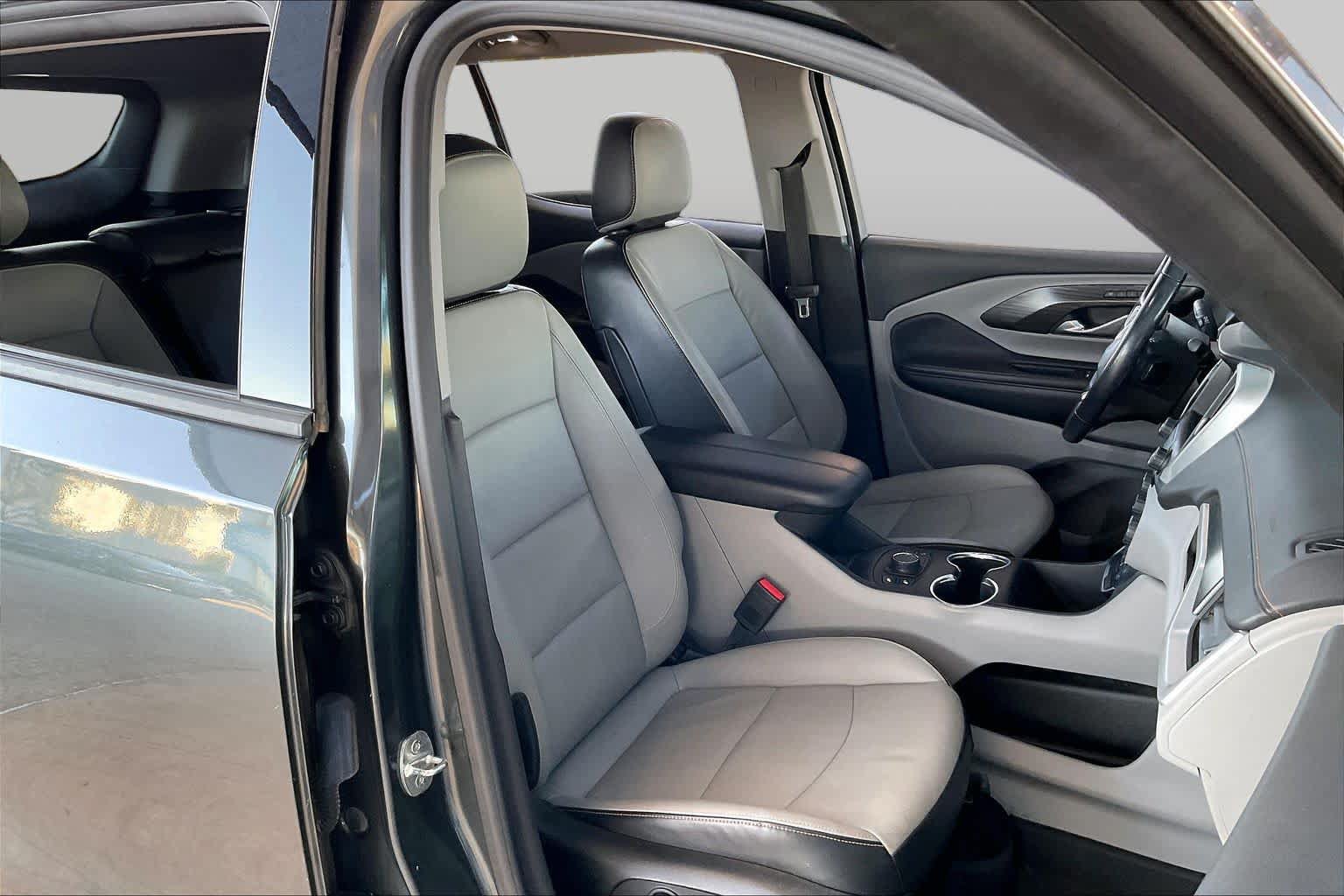Used 2021 GMC Terrain SLT FWD image 9