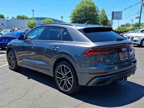 Used 2020 Audi Q8 Prestige w/ Prestige Package AWD/4WD image 11
