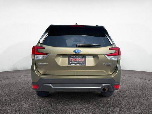 Certified 2024 Subaru Forester Premium AWD/4WD image 6