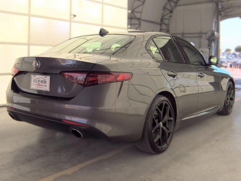 Used 2021 Alfa Romeo Giulia Ti w/ Nero Edizione RWD image 3