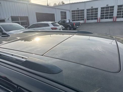 Used 2014 Jeep Grand Cherokee Overland image 10