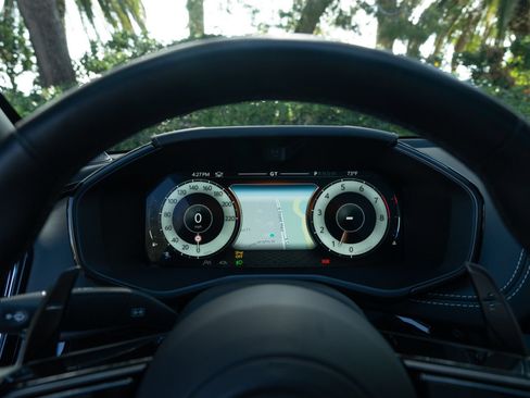 Used 2025 Aston Martin DBX 707 AWD/4WD image 12