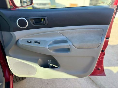 Used 2011 Toyota Tacoma Base w/ TRD Sport Pkg image 11