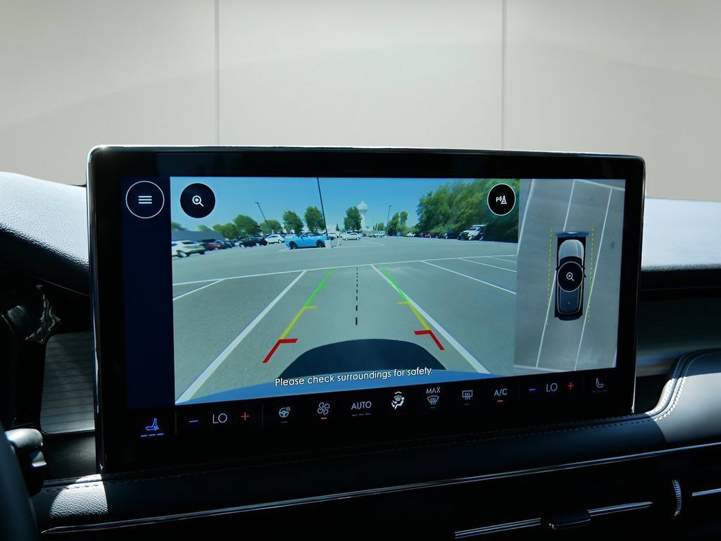 Used 2025 Lincoln Corsair AWD w/ Equipment Group 101A image 27