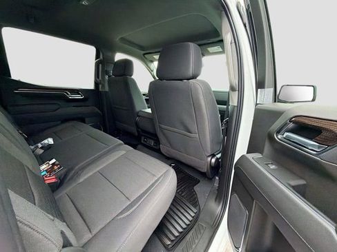 New 2026 Chevrolet Silverado 1500 LT image 18