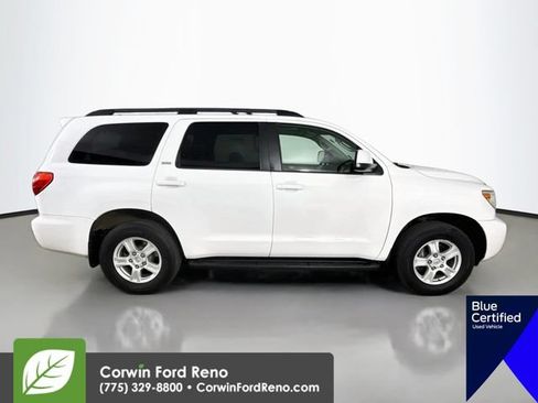 Used 2017 Toyota Sequoia SR5 AWD/4WD image 10