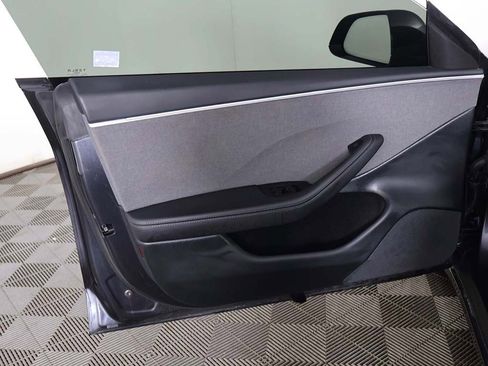 Used 2025 Tesla Model 3 Long Range image 25