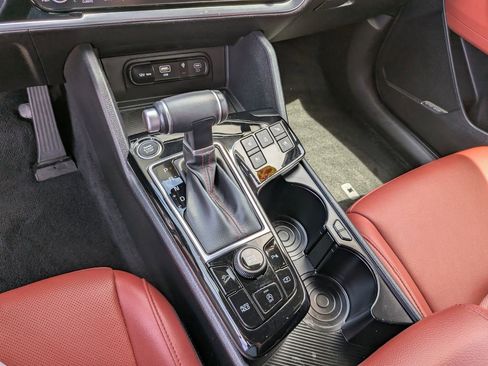 Certified 2025 Kia Sportage SX image 27