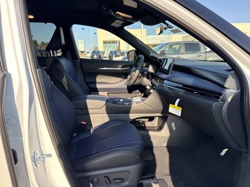 New 2026 INFINITI QX60 Sport w/ Dark Cargo Package image 20