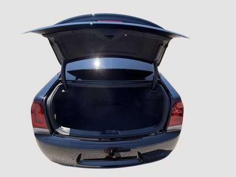 Used 2023 Chrysler 300 C RWD image 34
