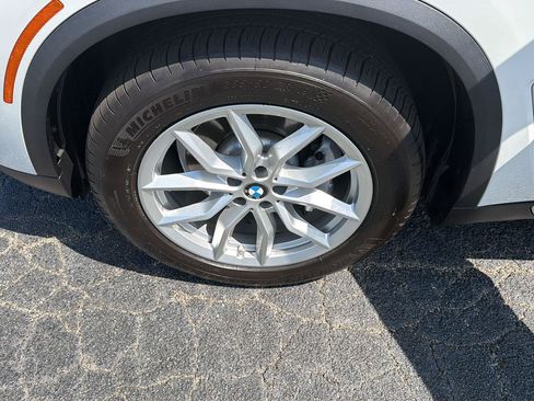 Used 2023 BMW X5 xDrive40i AWD/4WD image 37