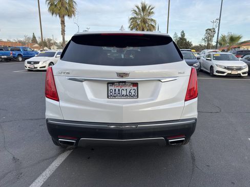 Used 2017 Cadillac XT5 Platinum image 4