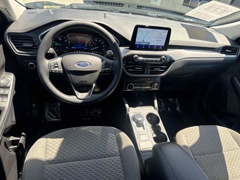 Used 2022 Ford Escape SE w/ SE Sport Appearance Package FWD image 7